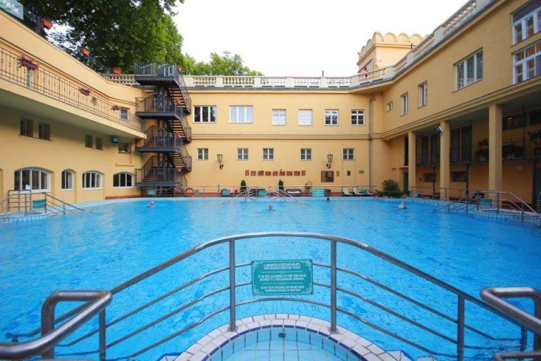 Lukacs Thermal Bath