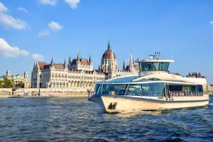 Budapest: Daytime Sightseeing - Danube River Cruise