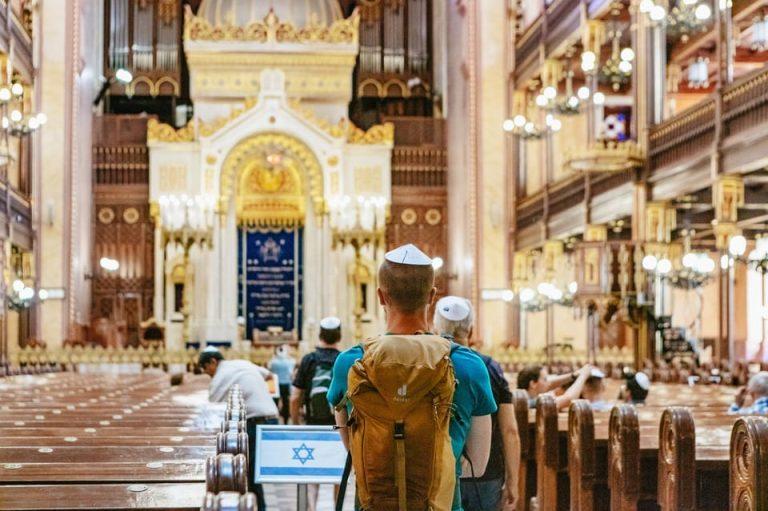סיור בעקבות המורשת היהודית בבודפשט - קרדיט תמונה - GetYourGuide